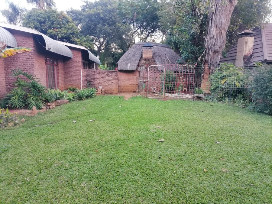 4 Bedroom Property for Sale in Geelhoutpark North West